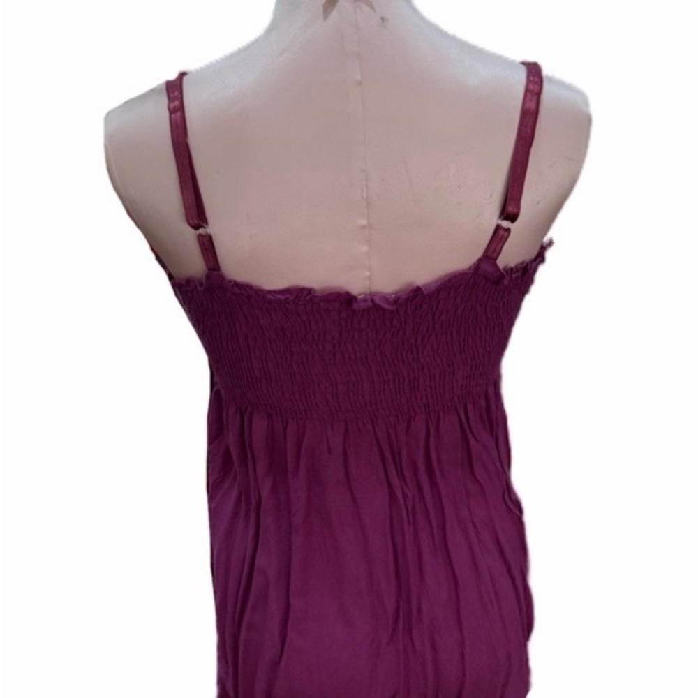 ⭐️ 3/$15 ⭐️  Purple & Red Embroidered V-Neck Women's Top - Picture 3 of 5